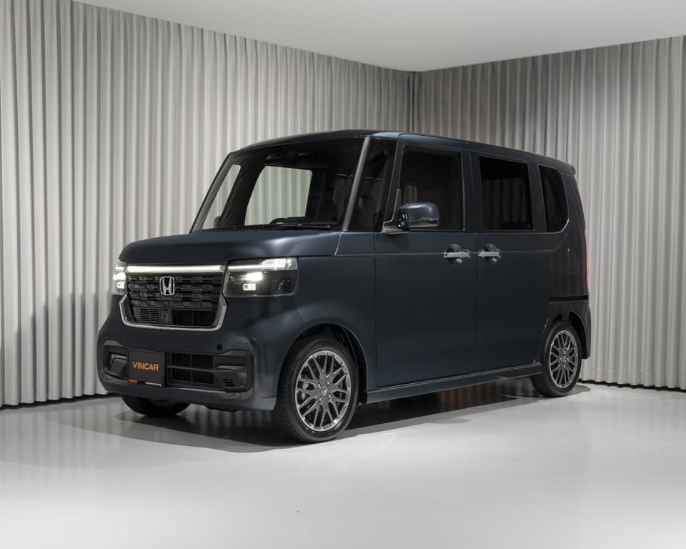 Car image 2