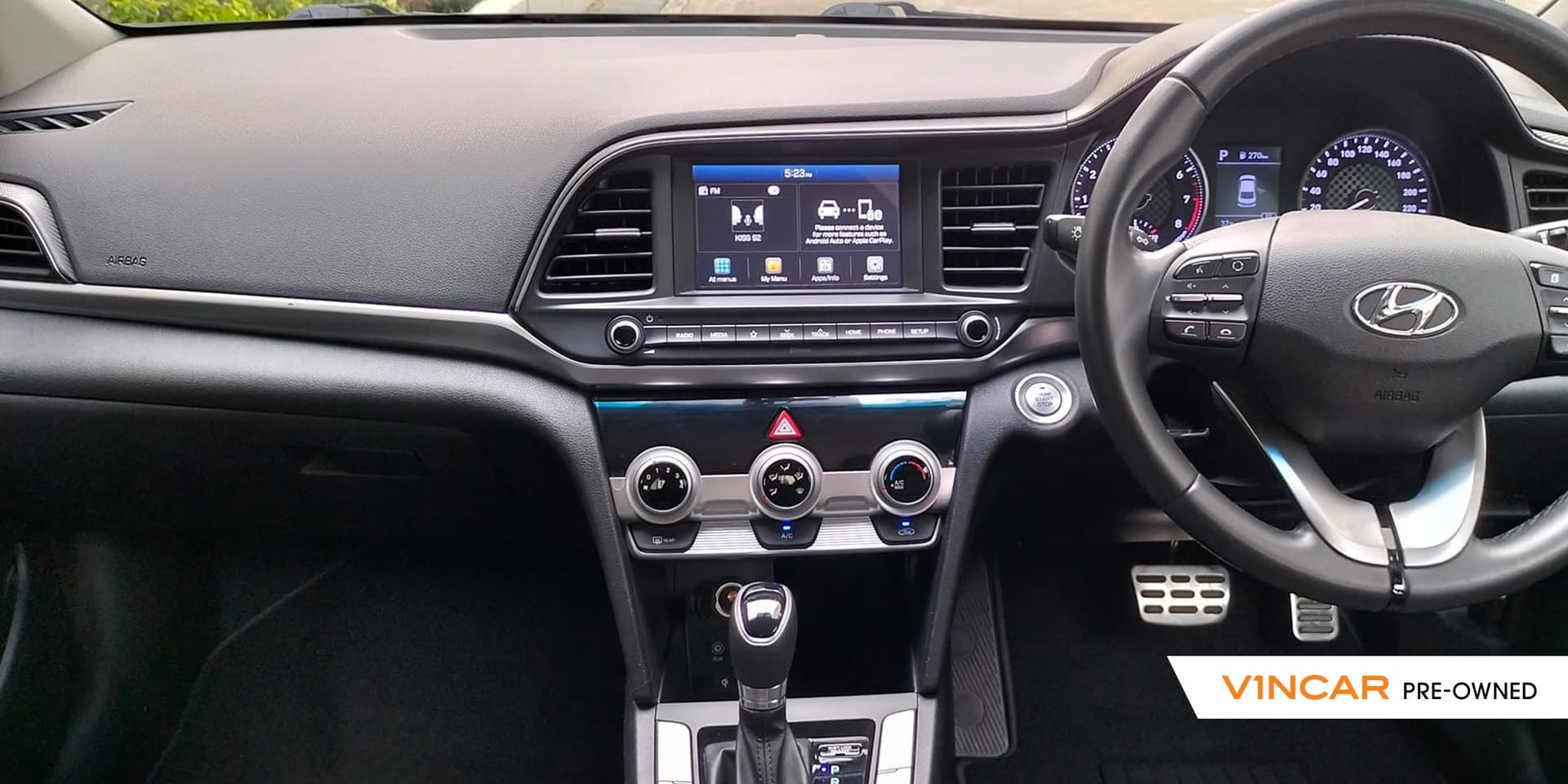 Car image 8