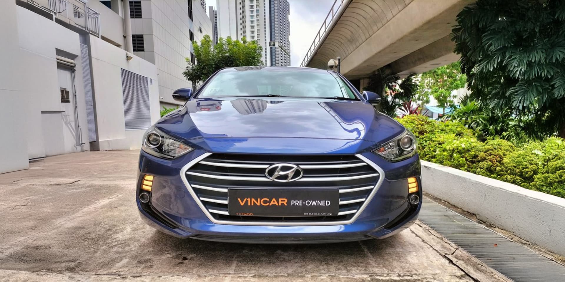 Car image 10