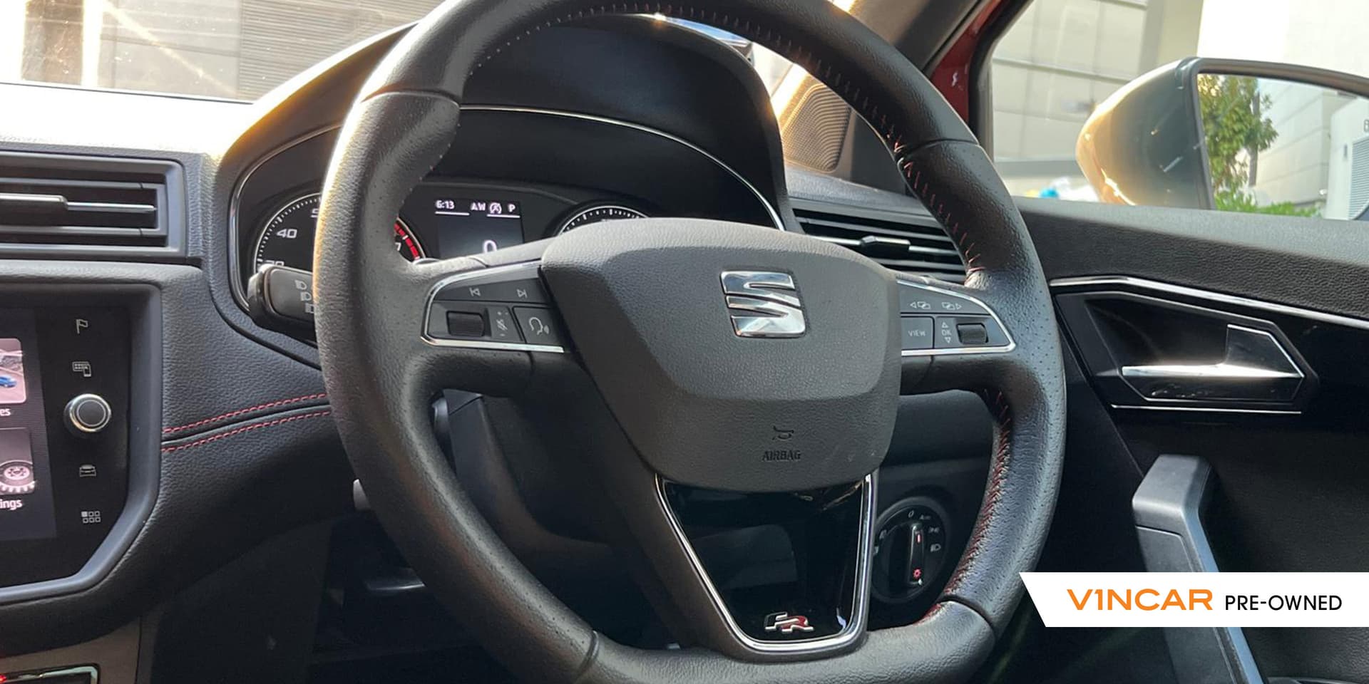 Car image 9
