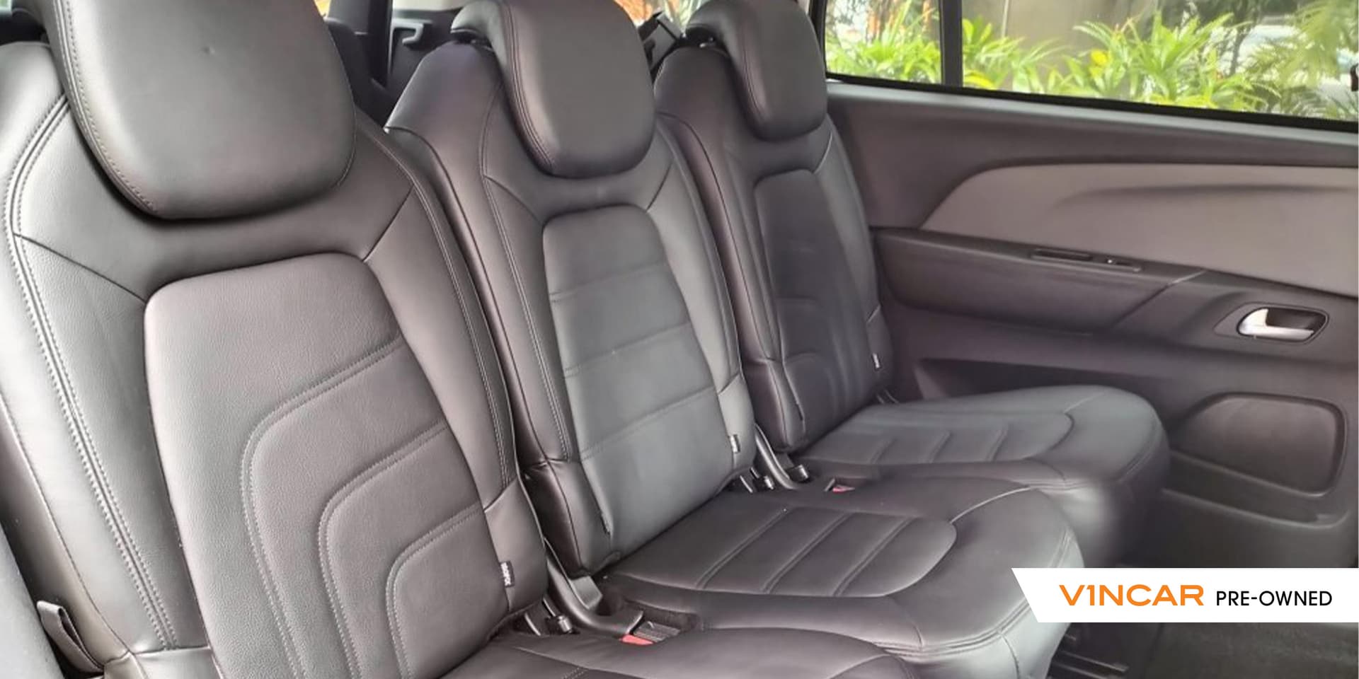 Car image 32