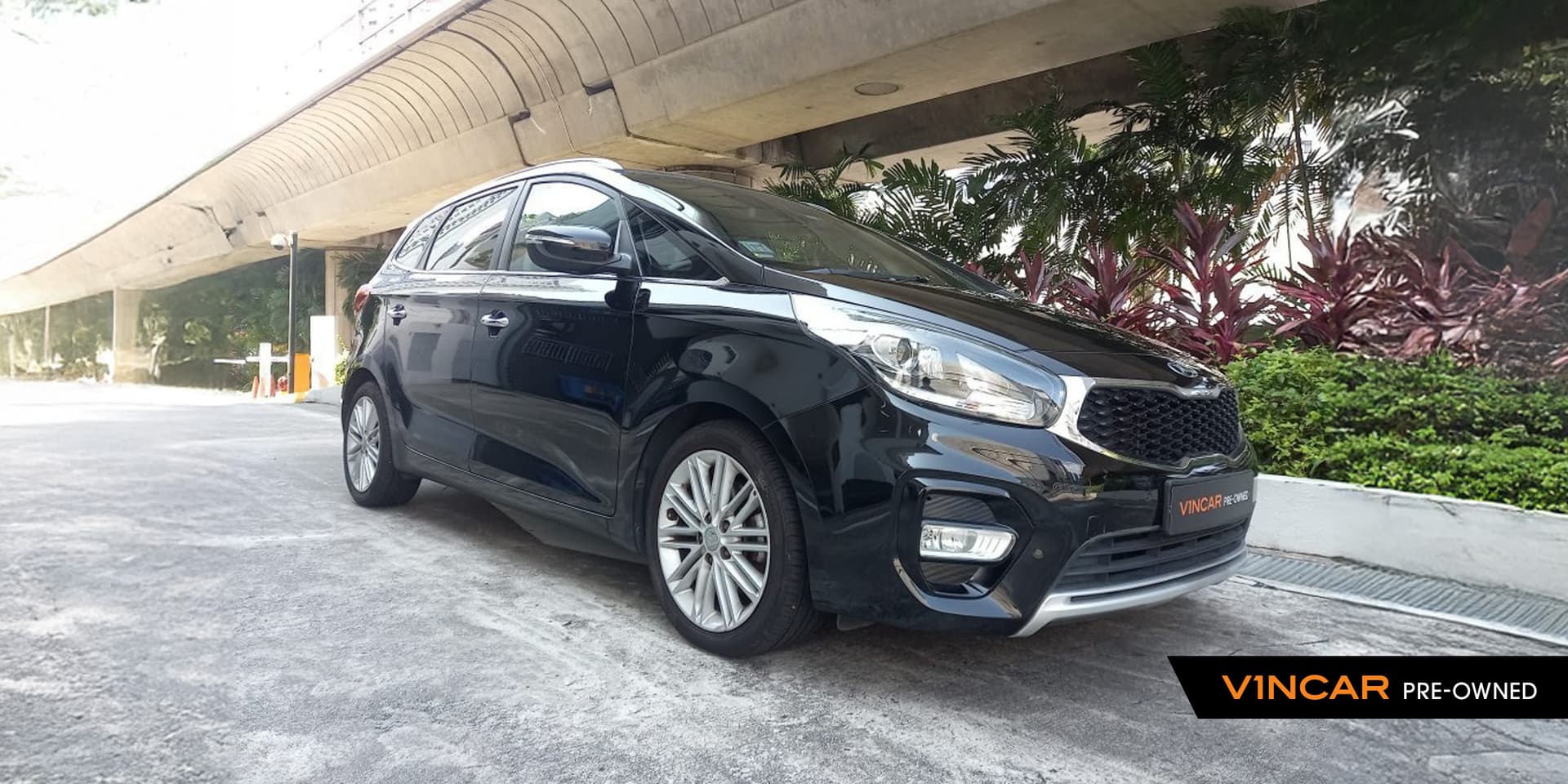 Car image 11