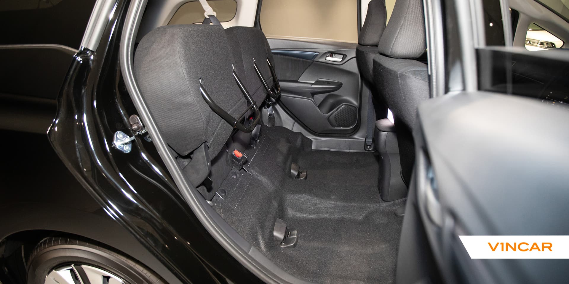 Car image 39