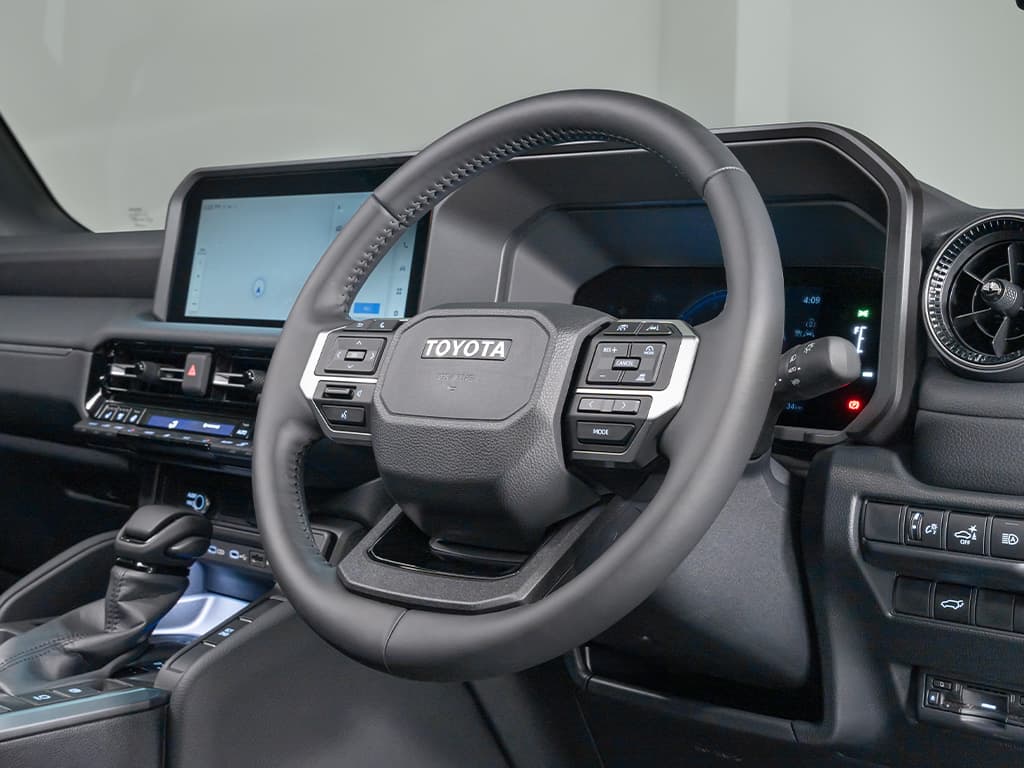 Car image 11
