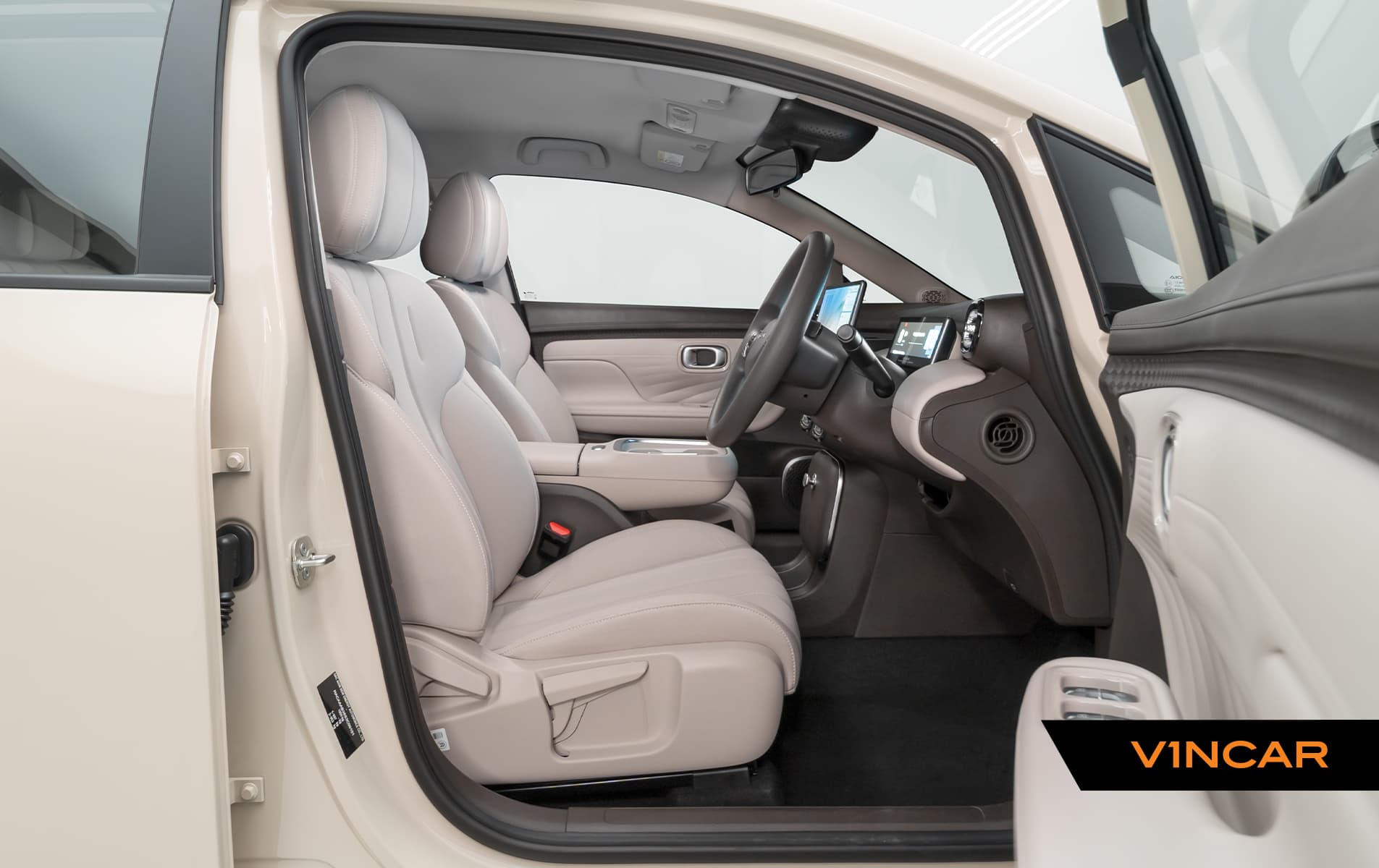 Car image 38