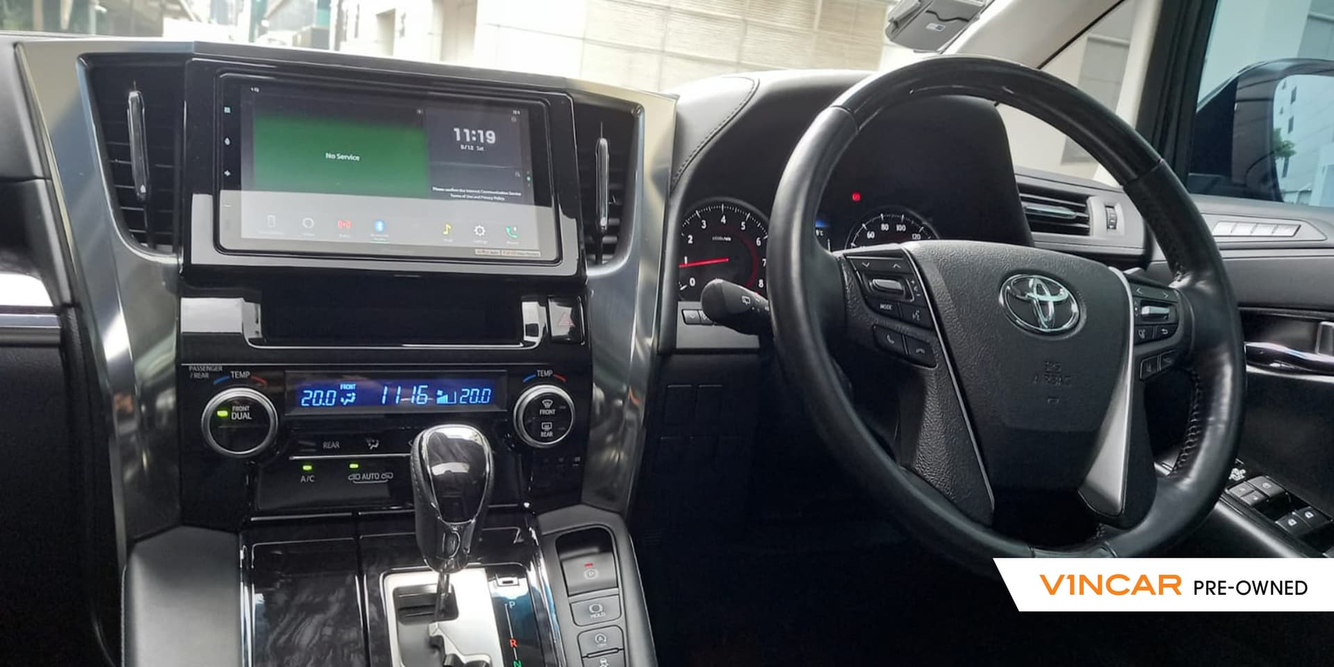Car image 9