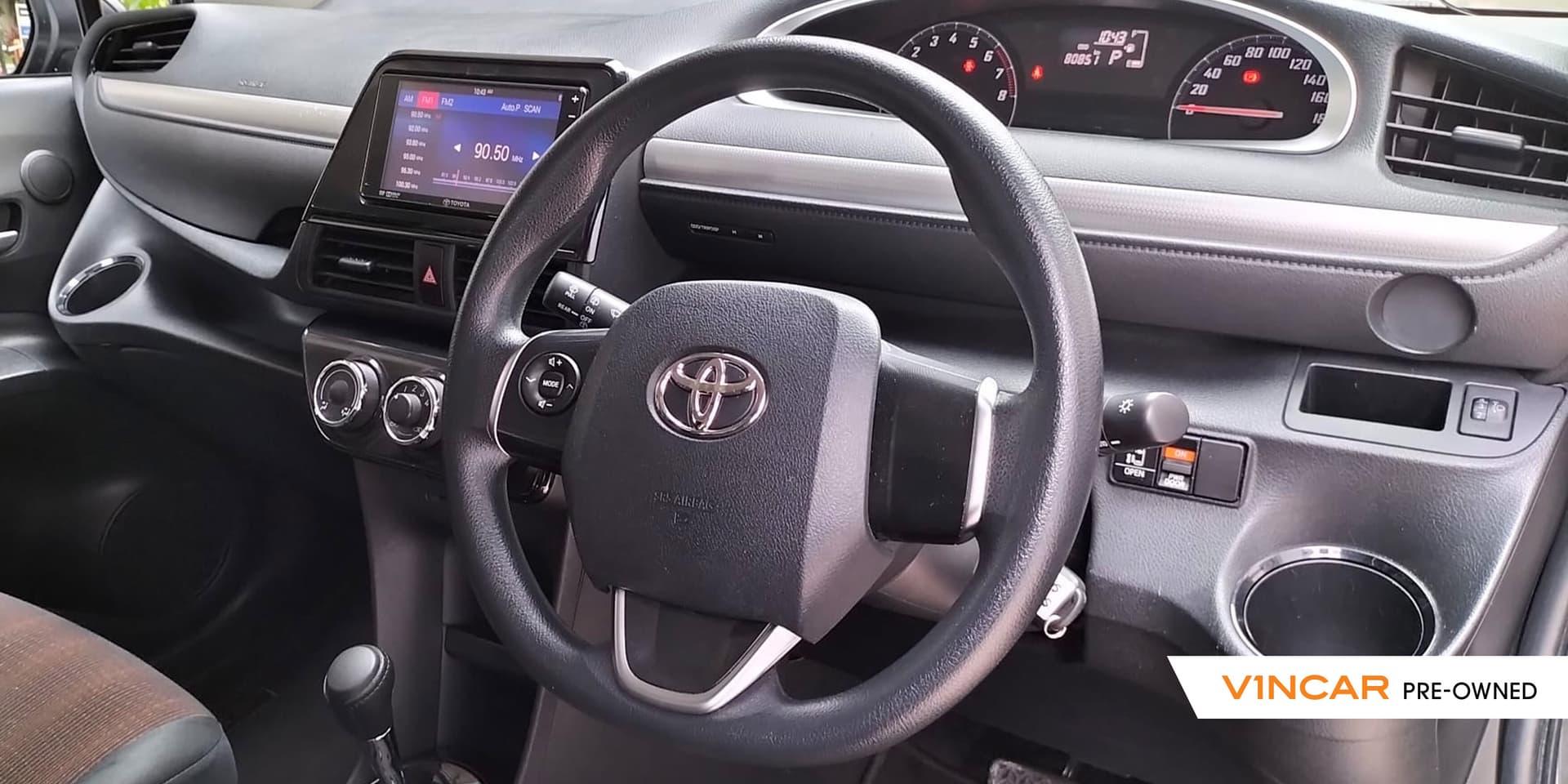 Car image 9