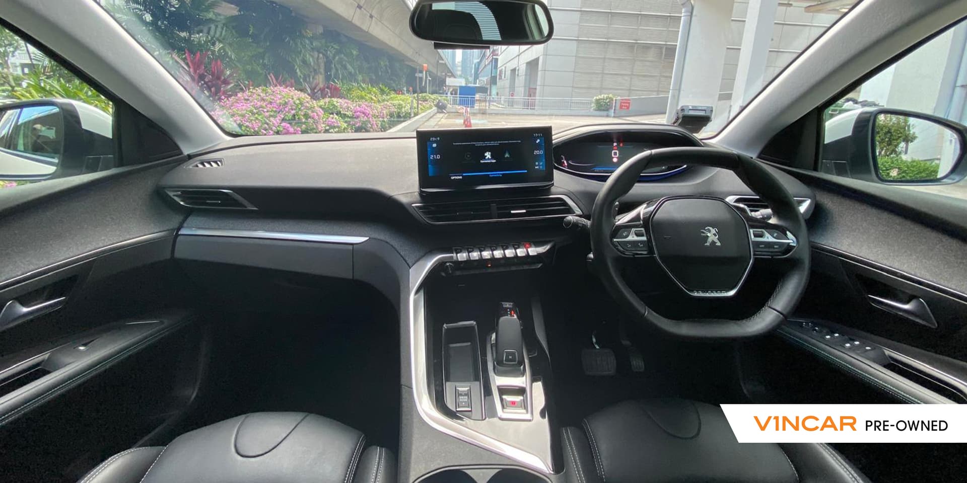 Car image 8