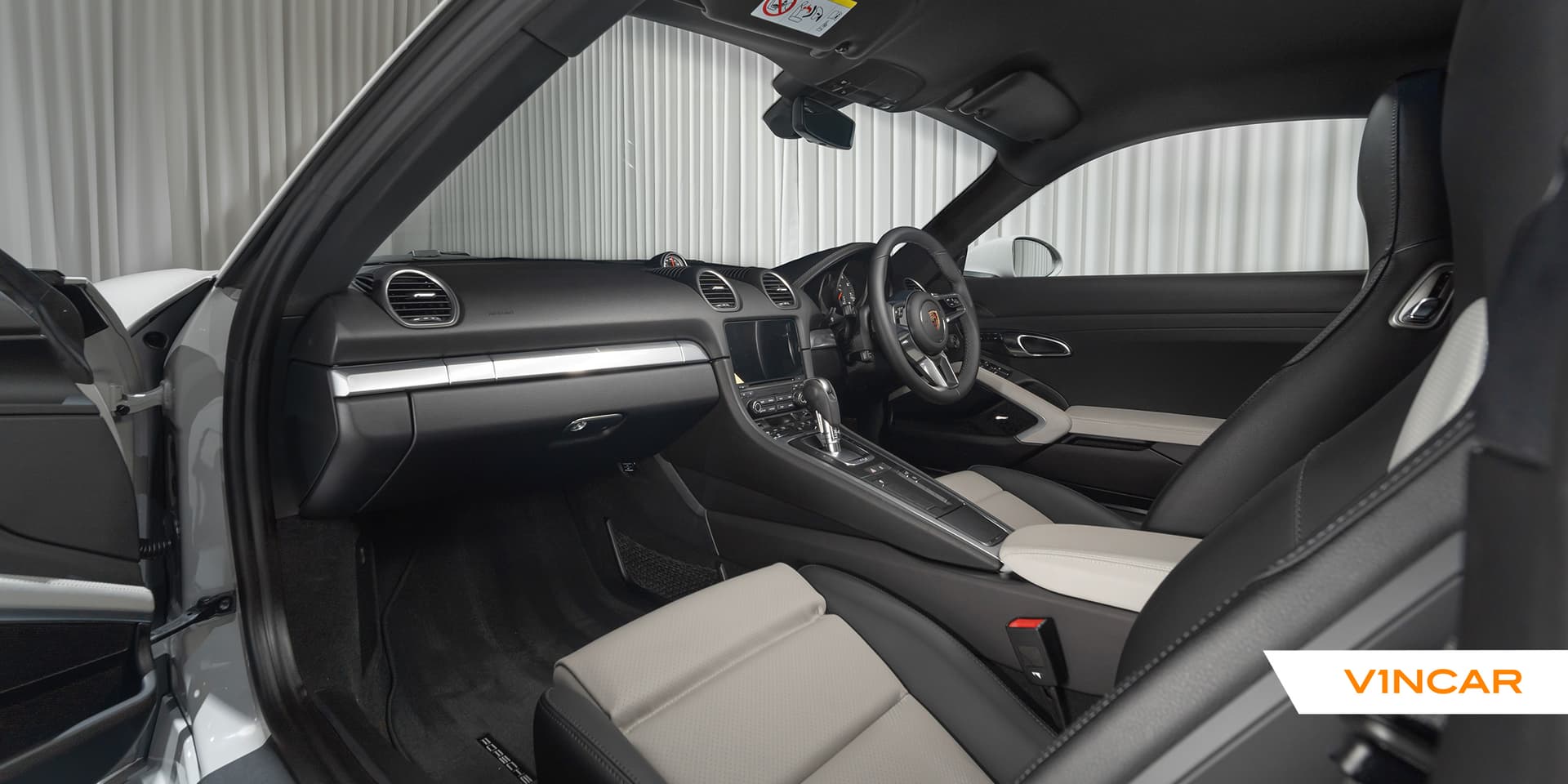 Car image 21