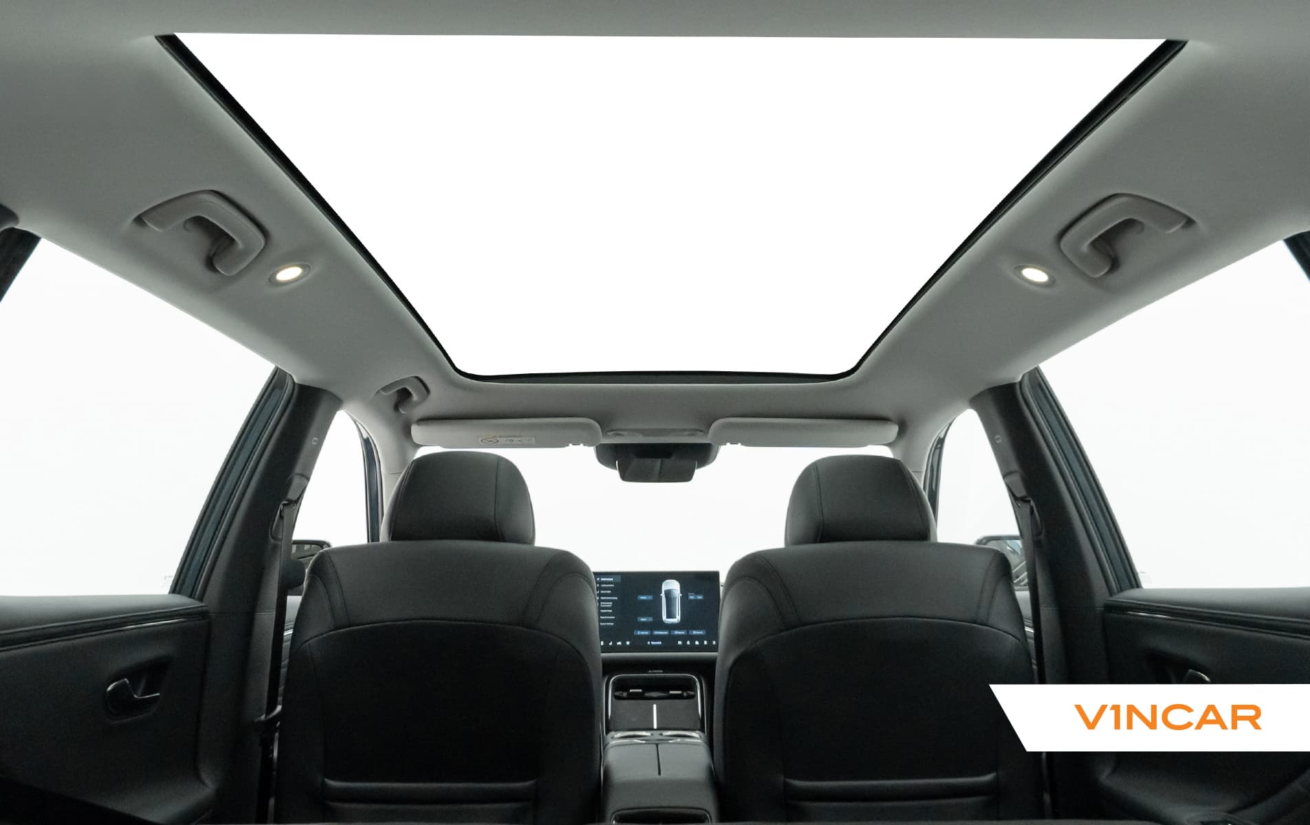 Car image 26