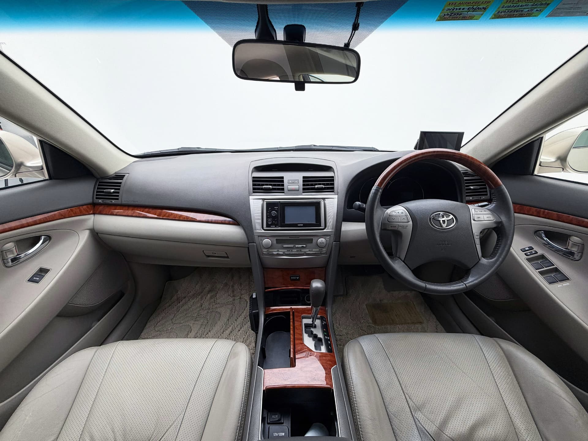 Car image 6
