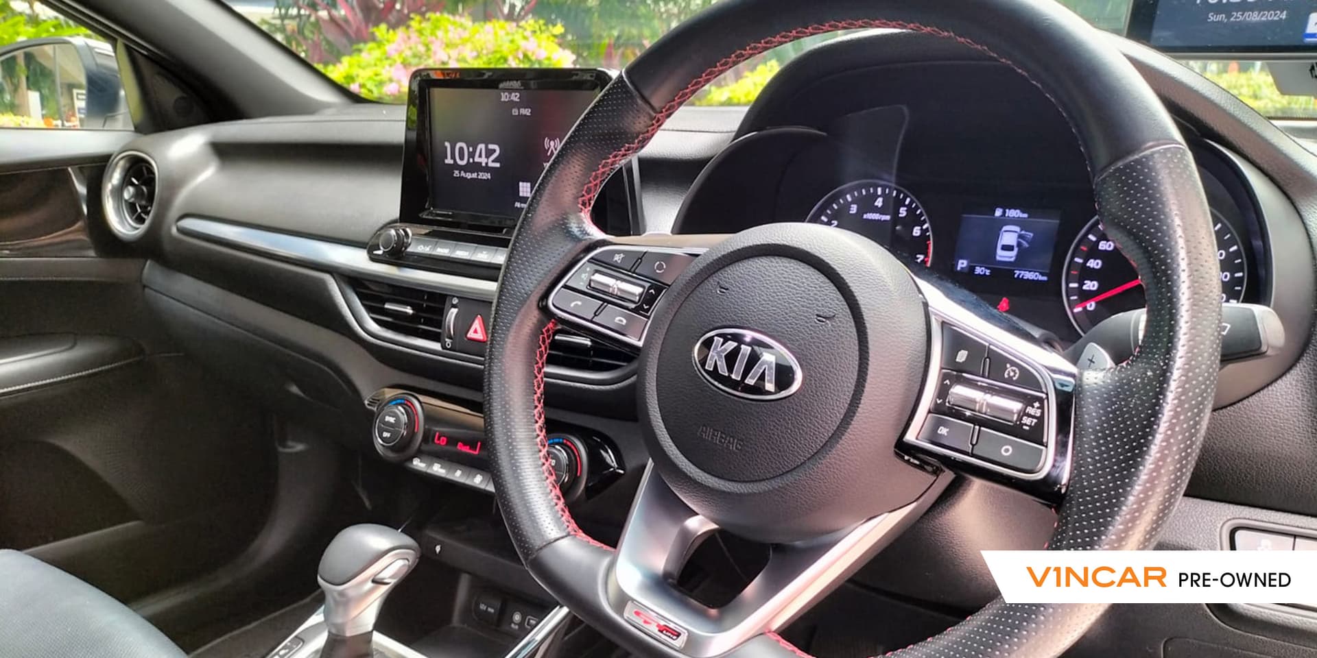 Car image 9