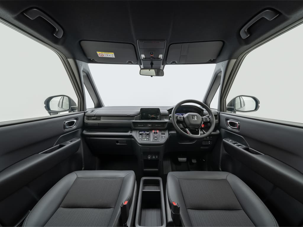 Car image 14