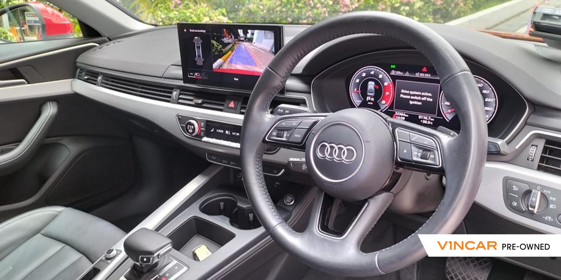 Car image 14