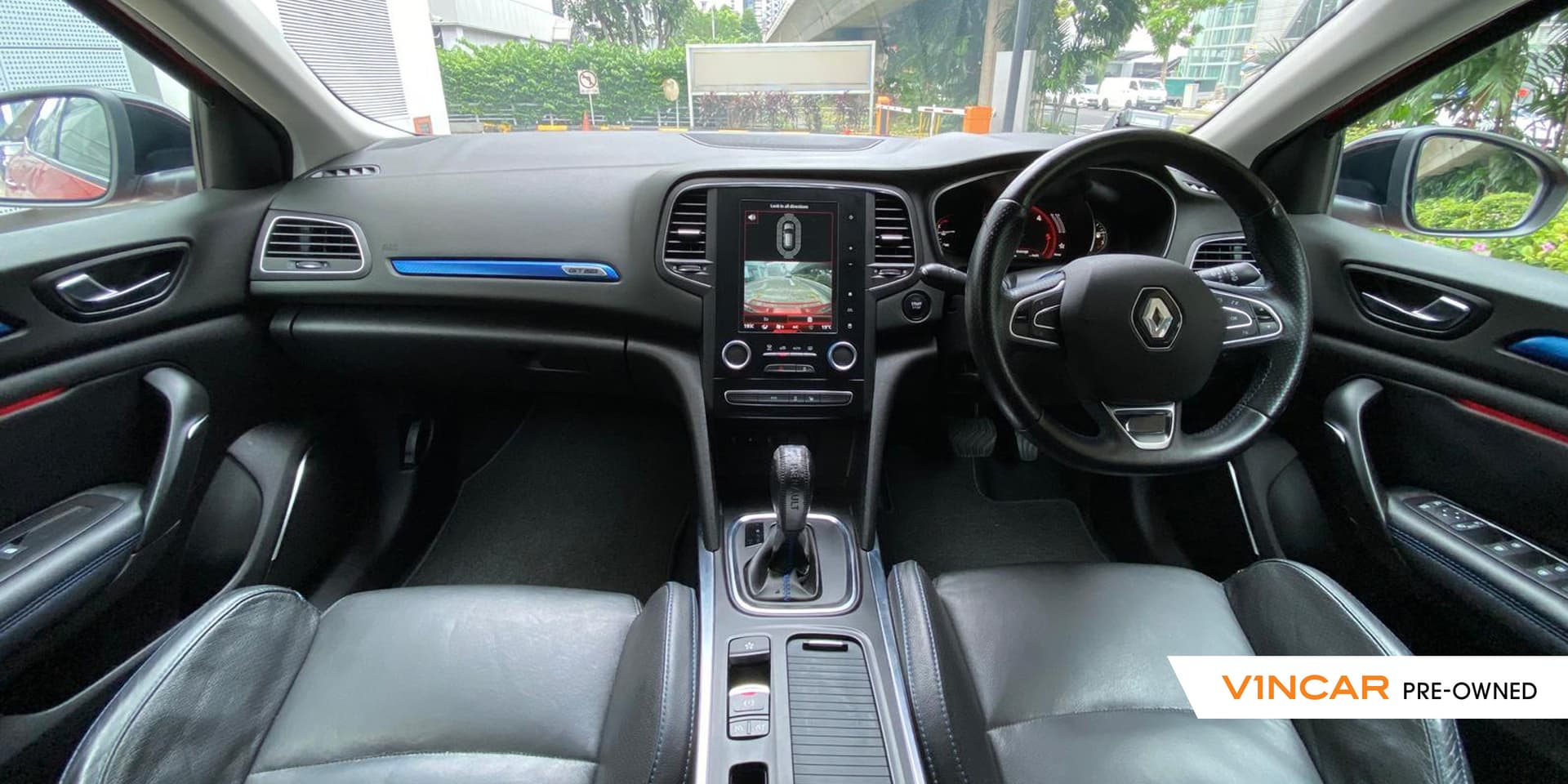 Car image 8