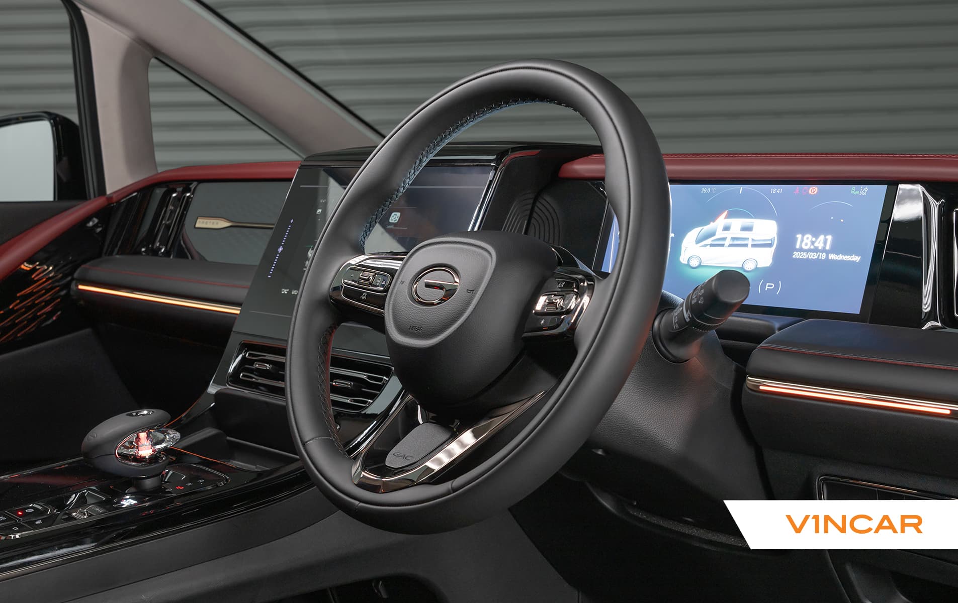 Car image 12
