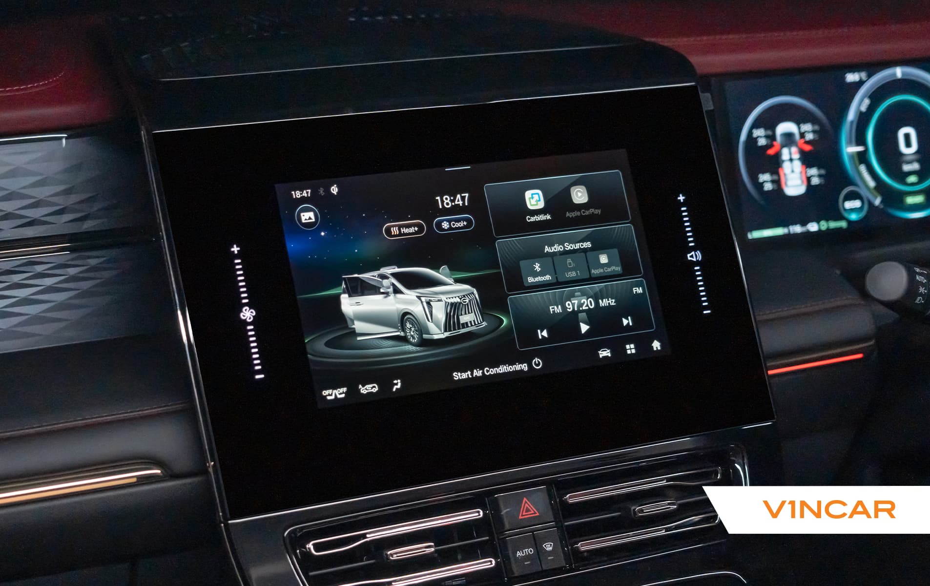Car image 14