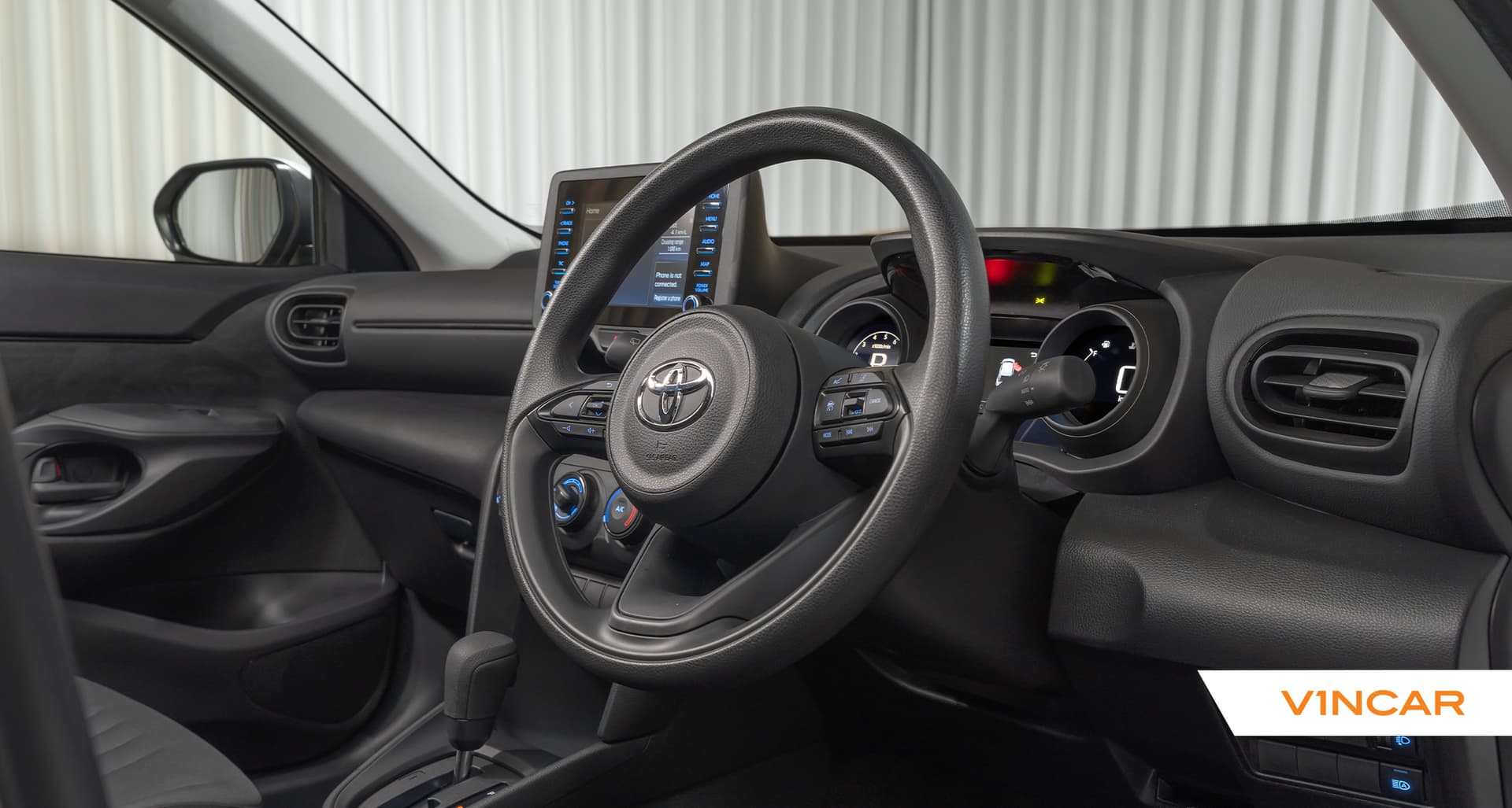 Car image 11