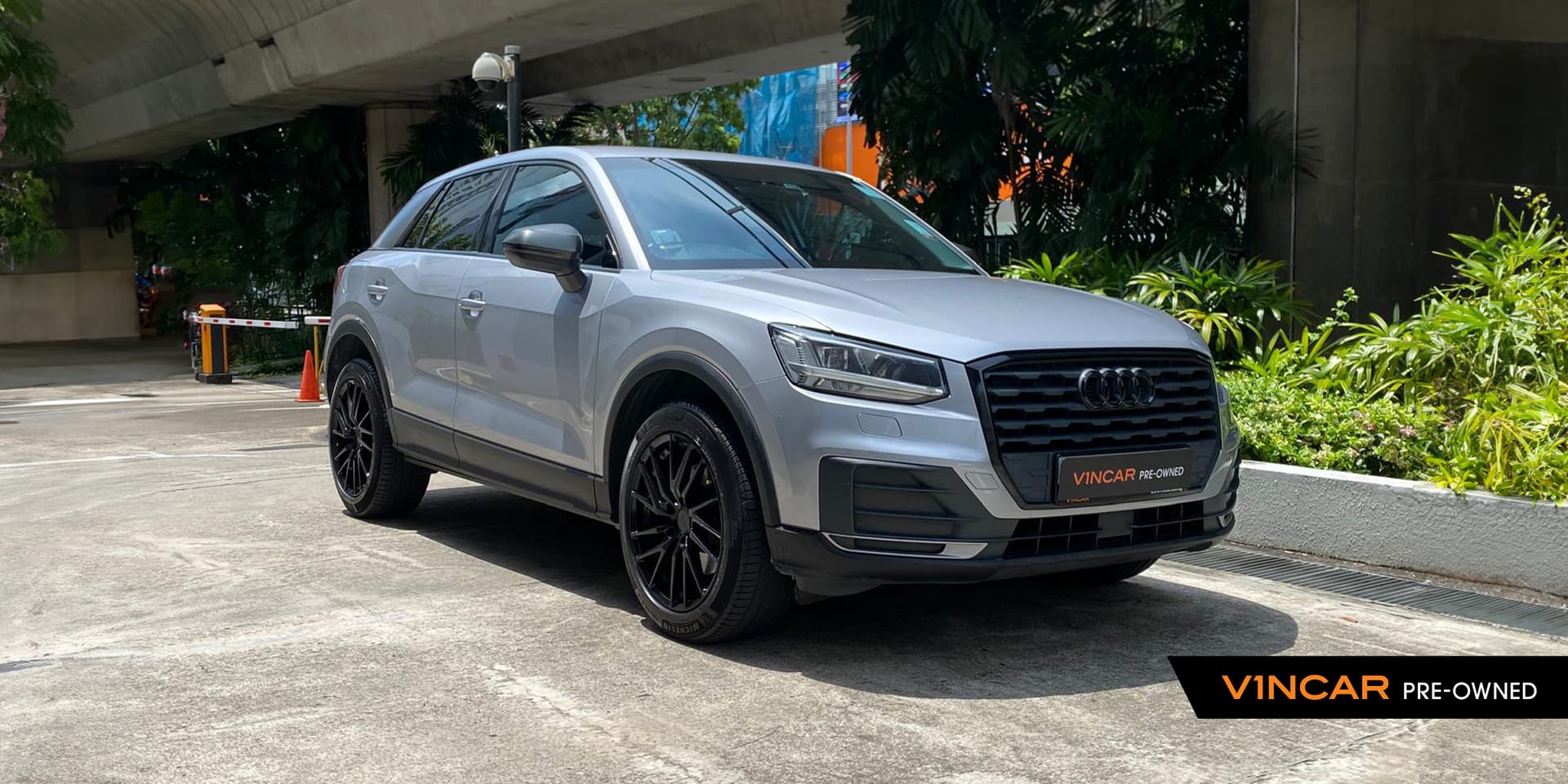 Car image 11