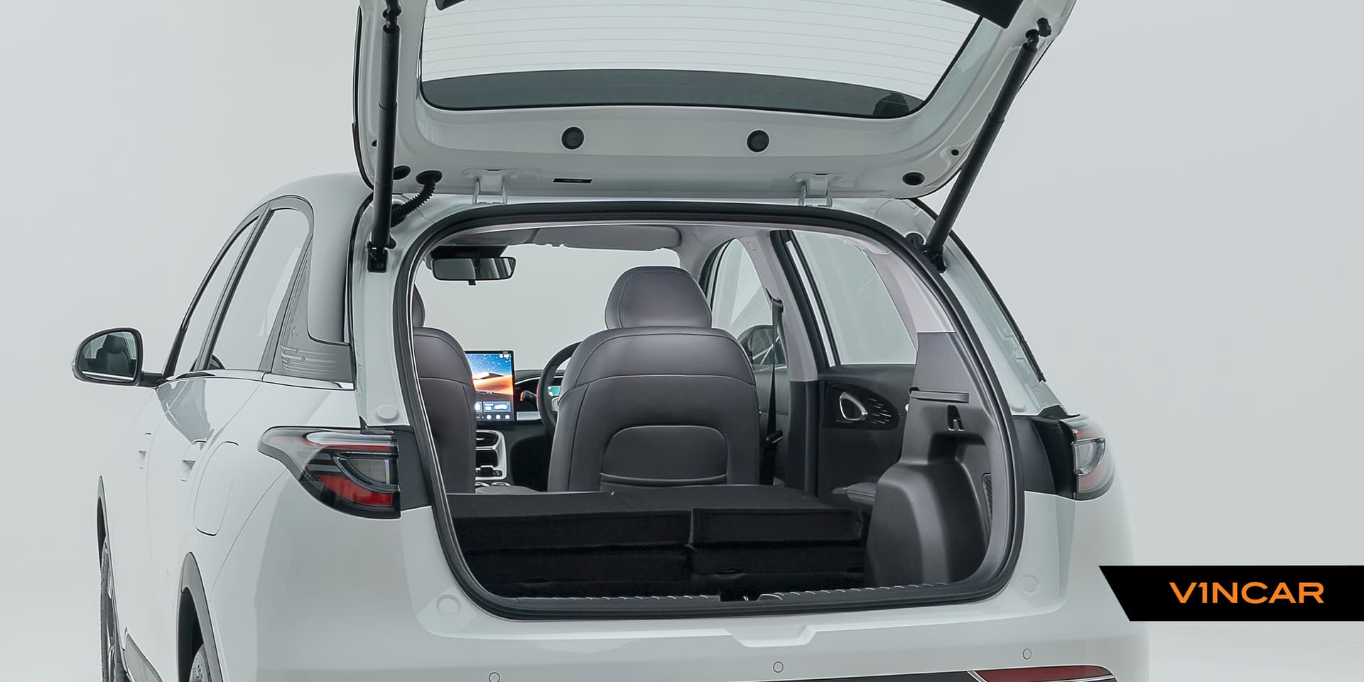 Car image 33