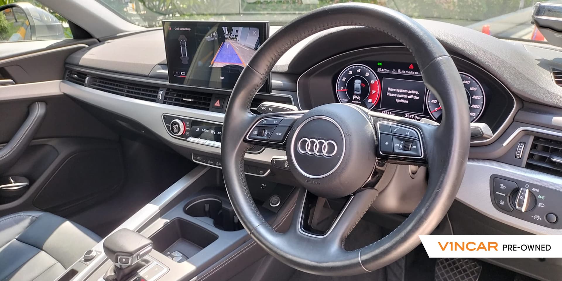 Car image 16