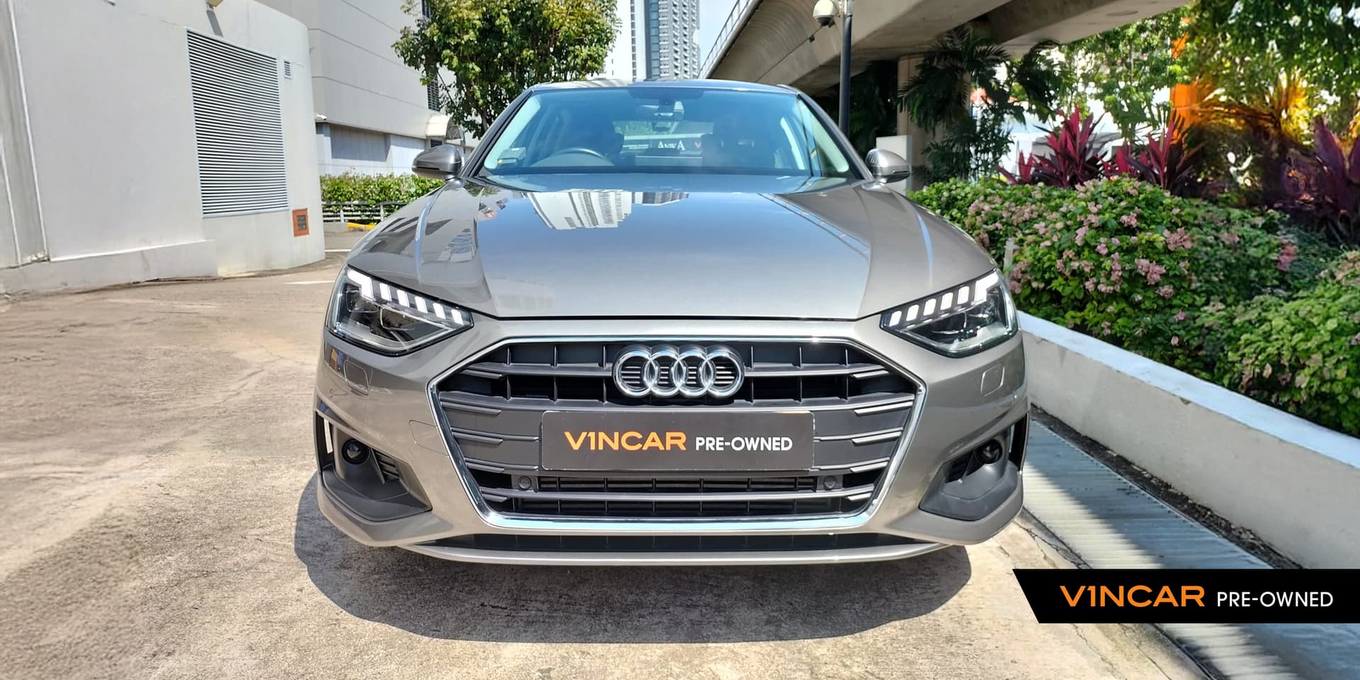 Car image 17