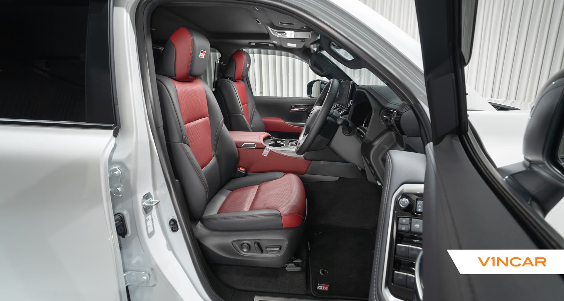 Car image 20
