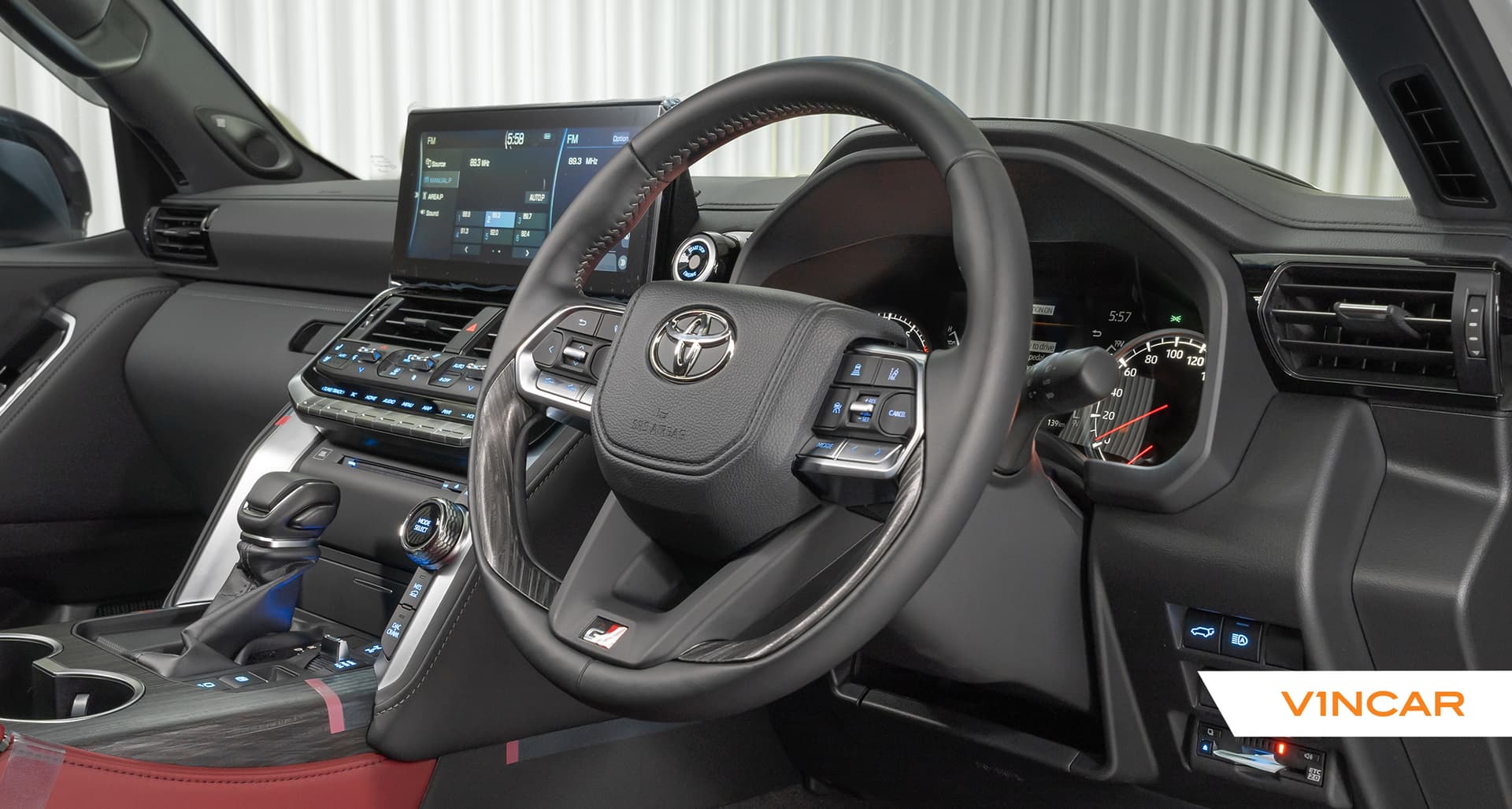 Car image 24