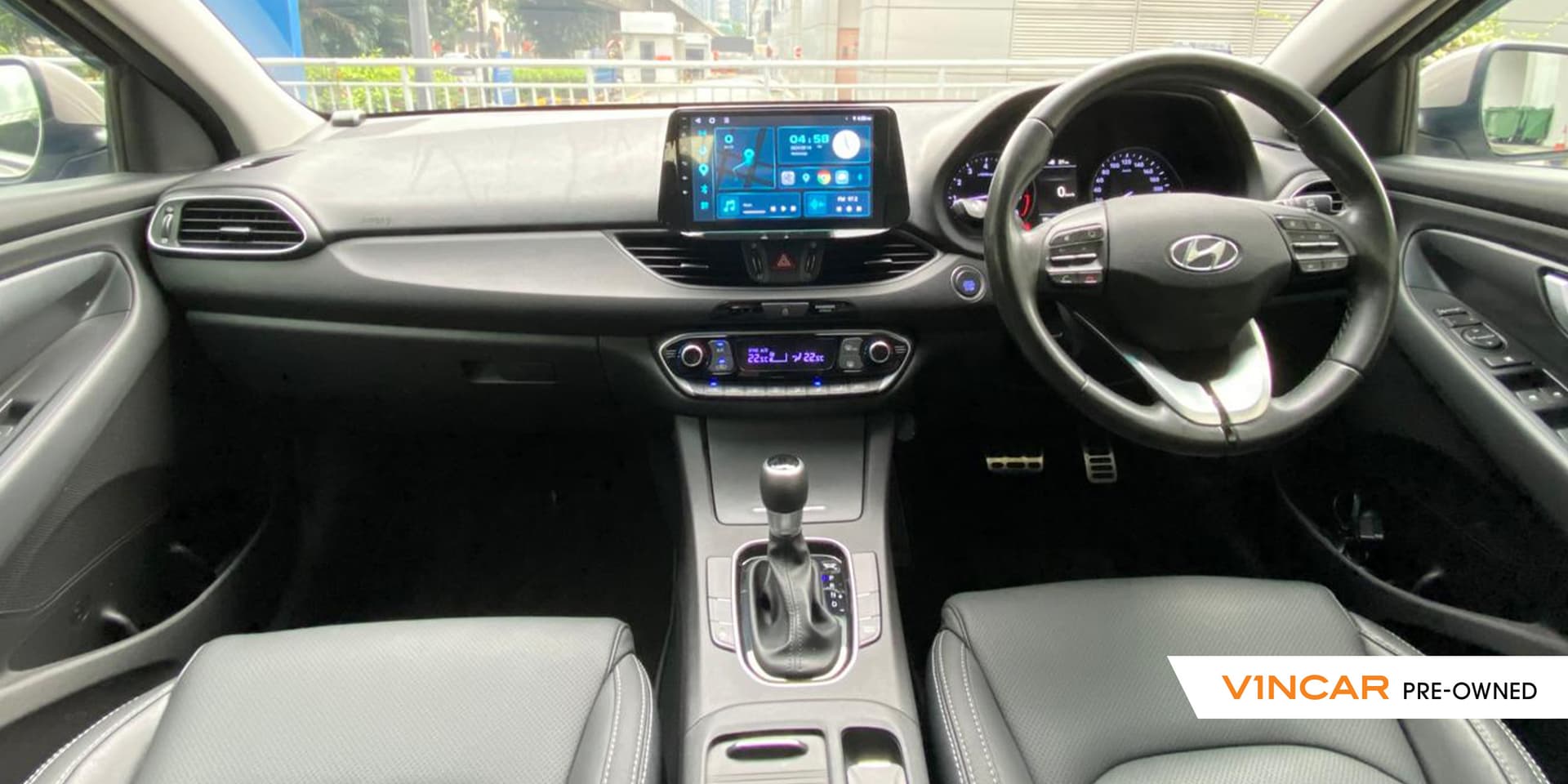 Car image 8