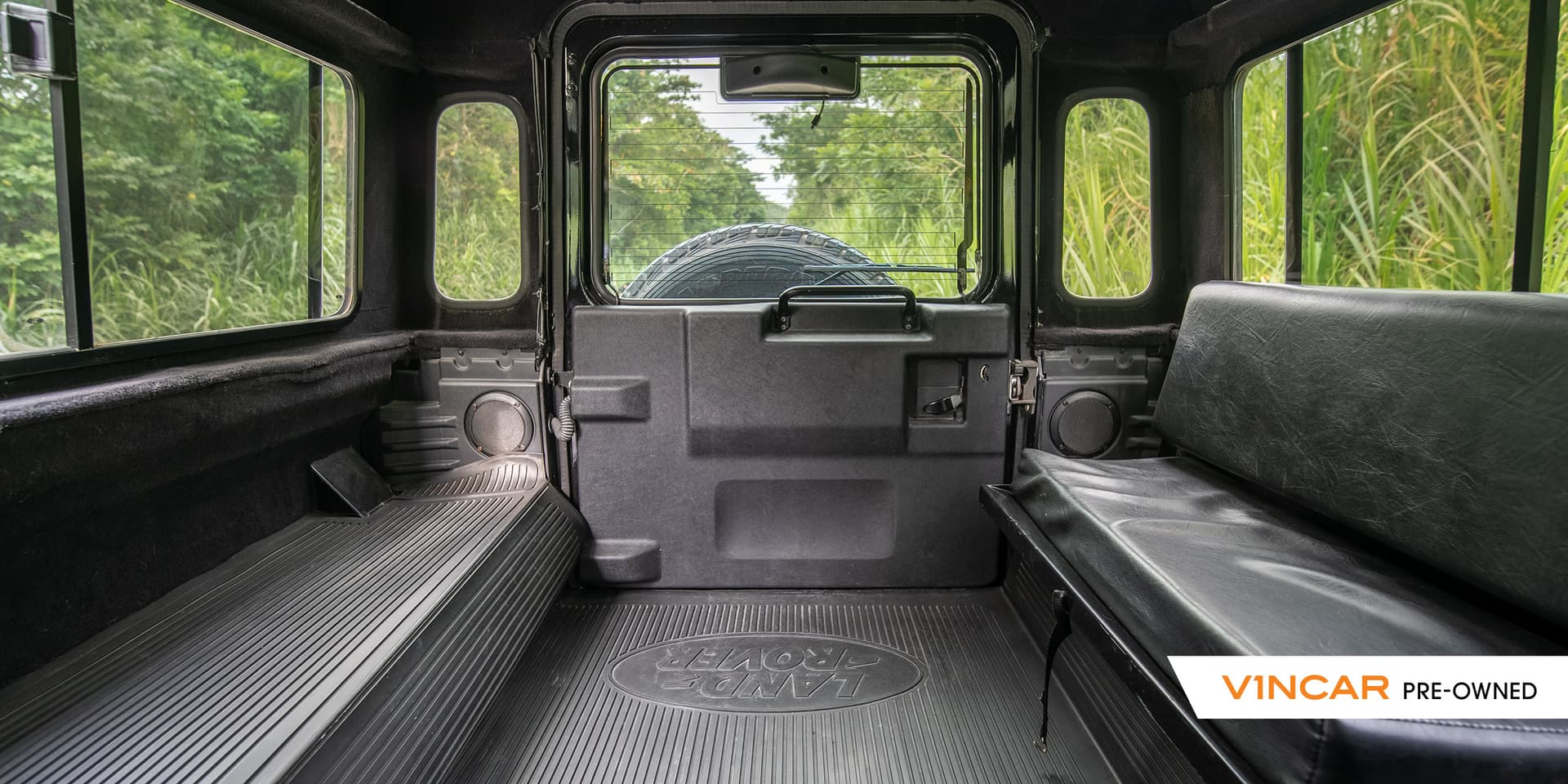Car image 8