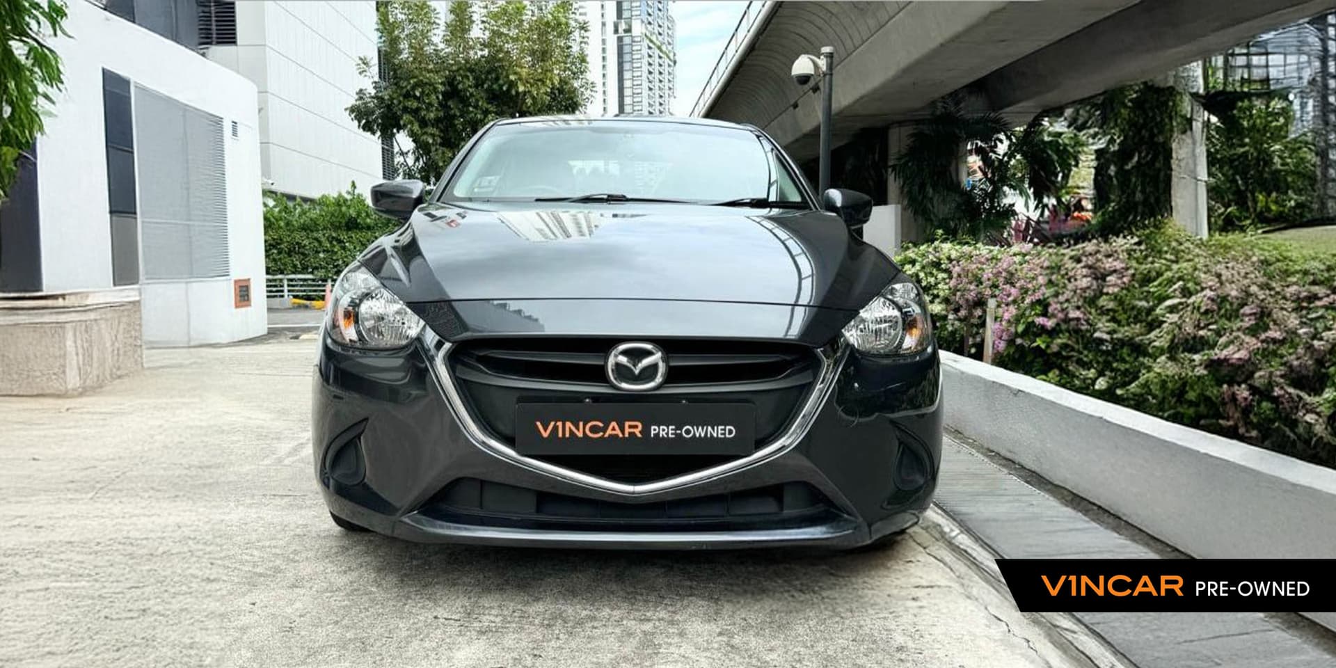 Car image 9