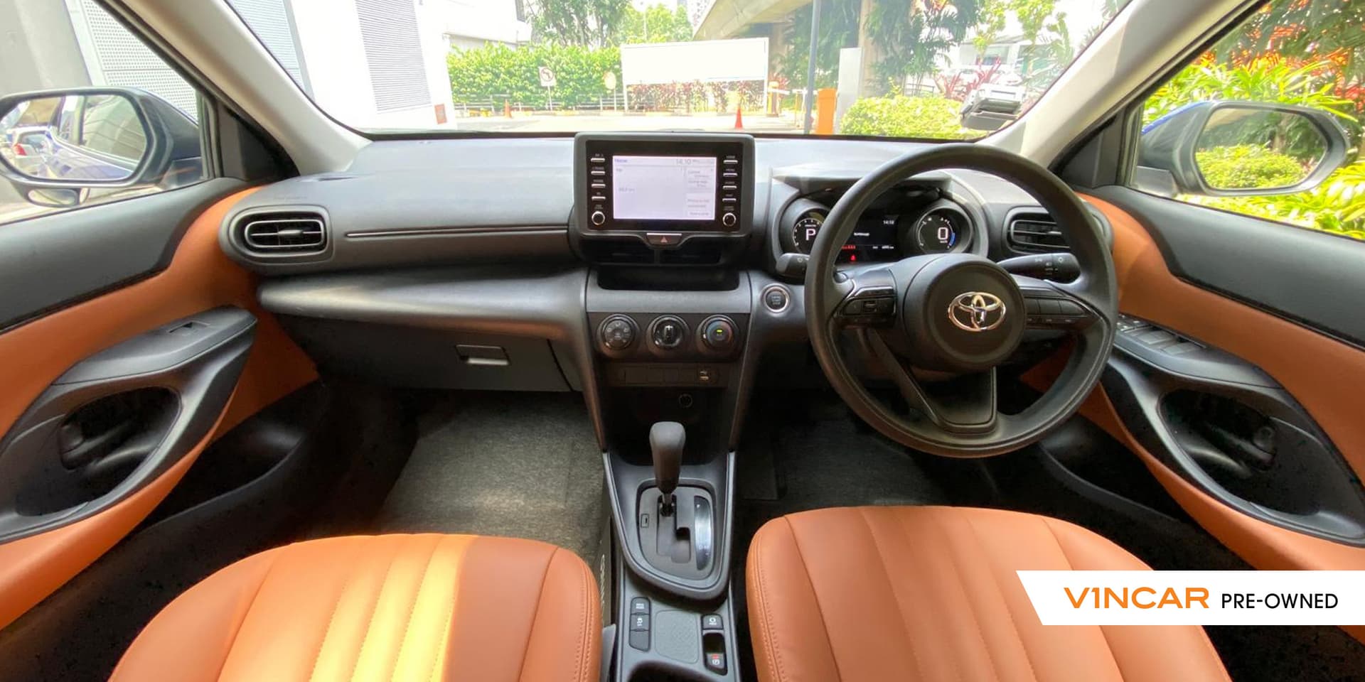 Car image 8