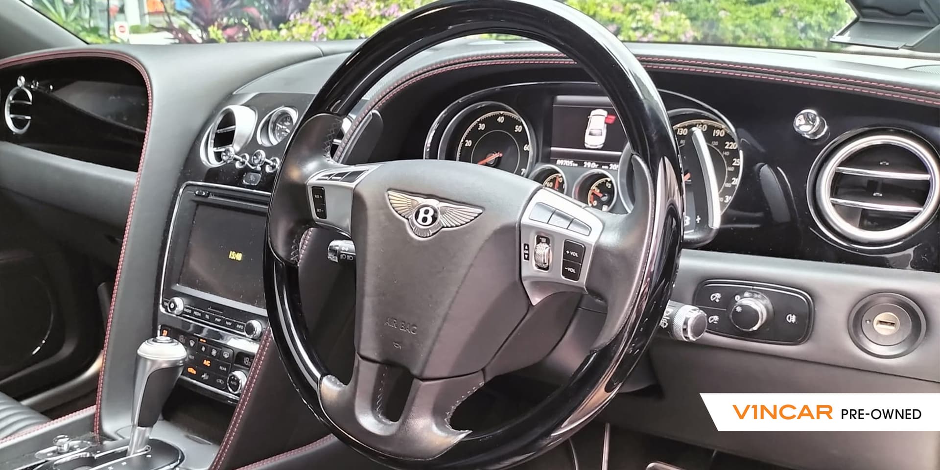 Car image 9