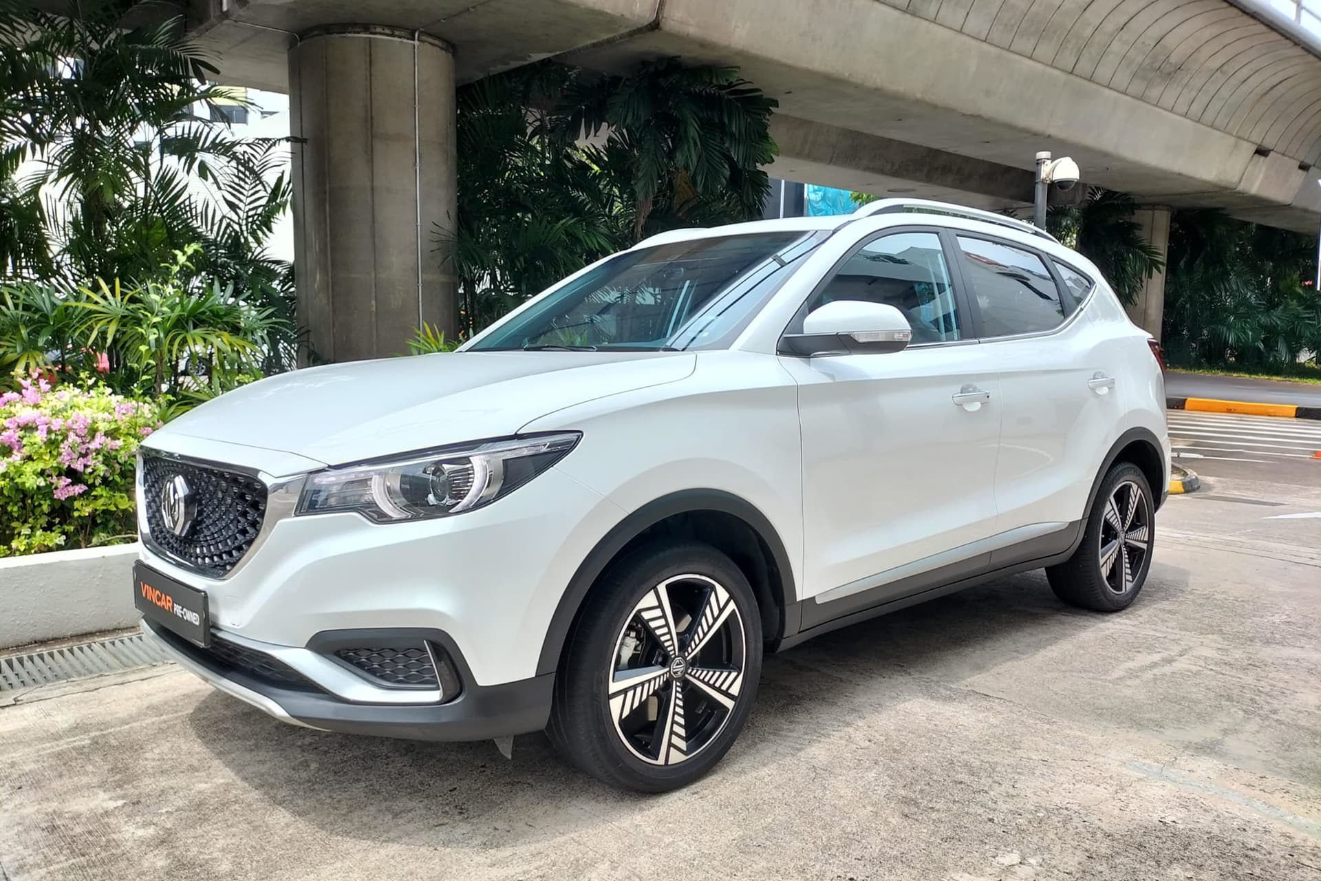 M.G. ZS EV AT DELUXE