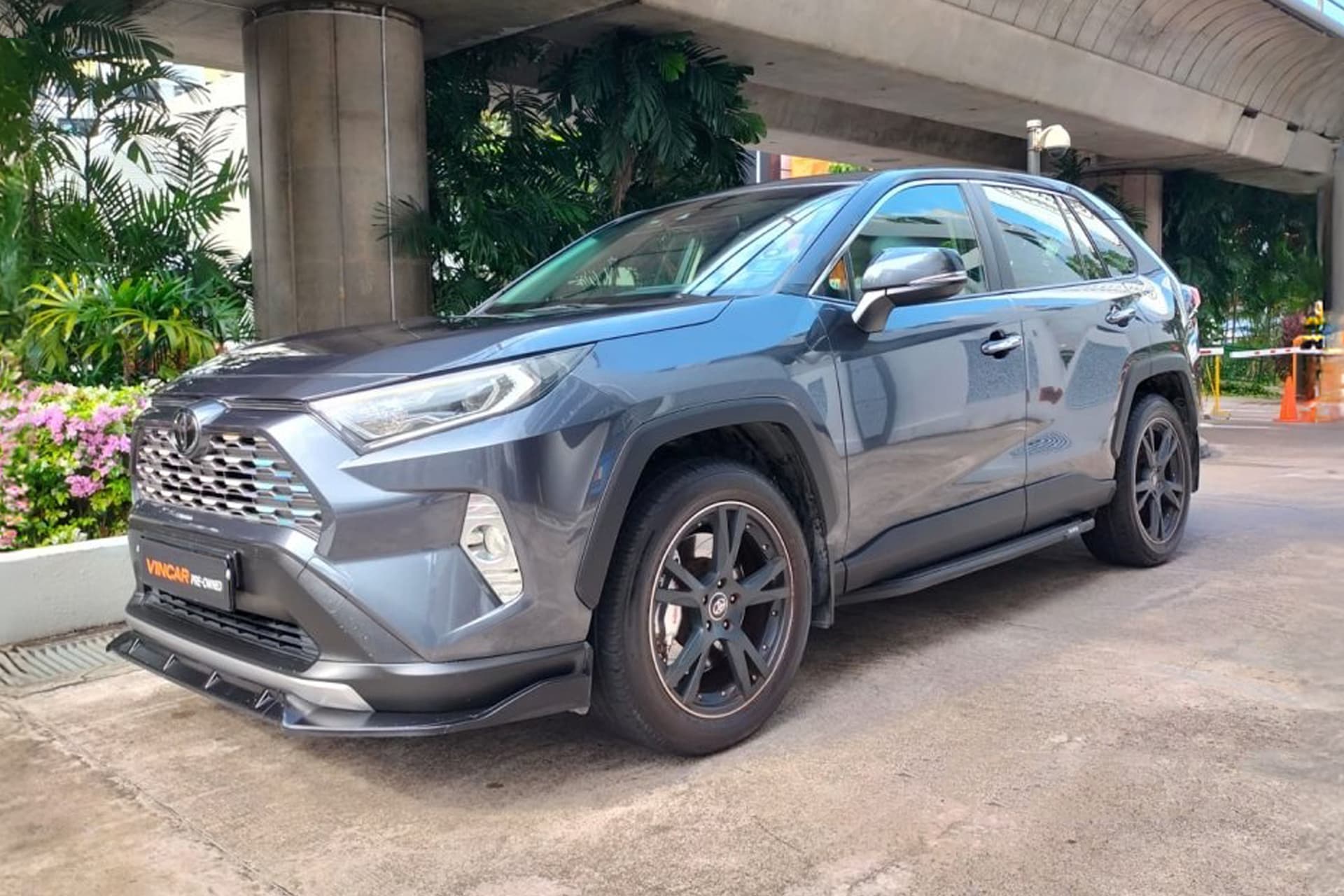 Toyota RAV4 2.0 Premium SUV (Auto) (2WD)